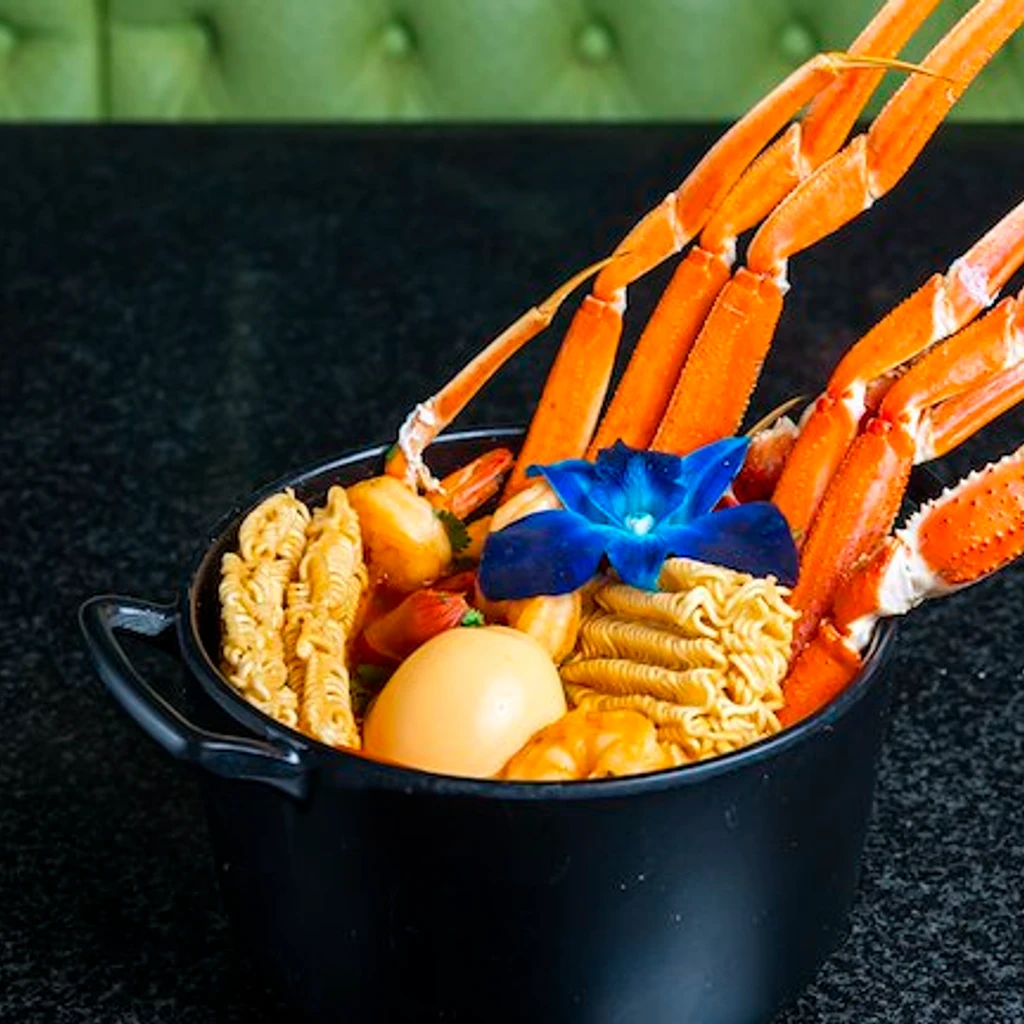 DOUBLE CRAB RAMEN