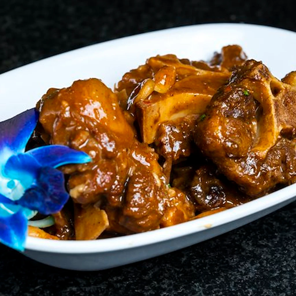 SMALL SIDE PLATE OF OXTAILS